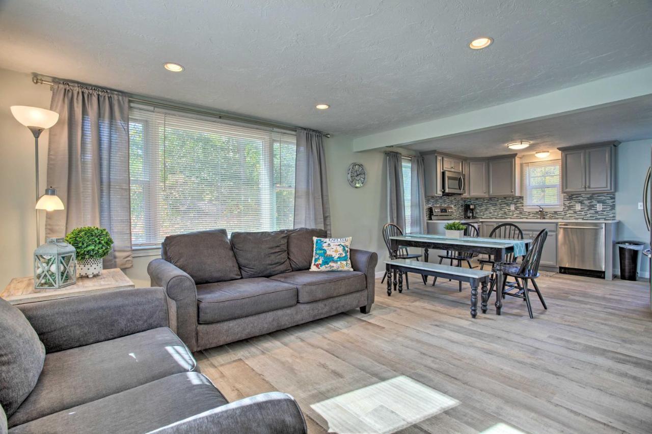 Updated Plymouth Home Less Than 2 Miles To Waterfront! Exterior photo