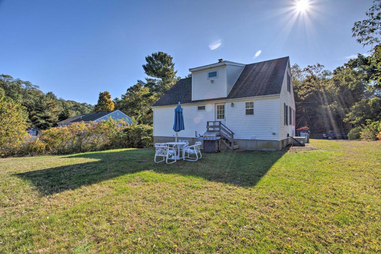 Updated Plymouth Home Less Than 2 Miles To Waterfront! Exterior photo